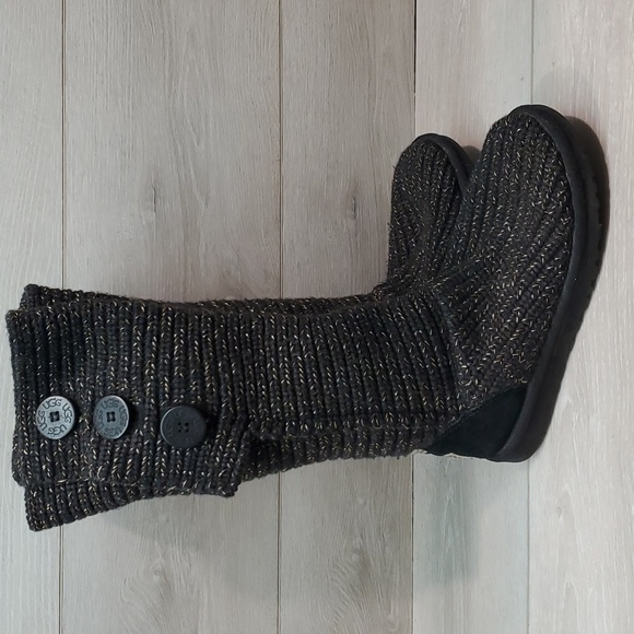 Ugg Australia Women 1876 Sweater Cardi 3 buttons Boots shoes sz 6 - Picture 1 of 10